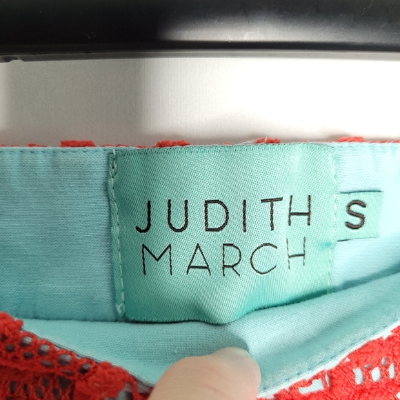 JUDITH MARCH Women's Shorts With Red Floral Lace Overlay SMALL - Picture 2 of 10